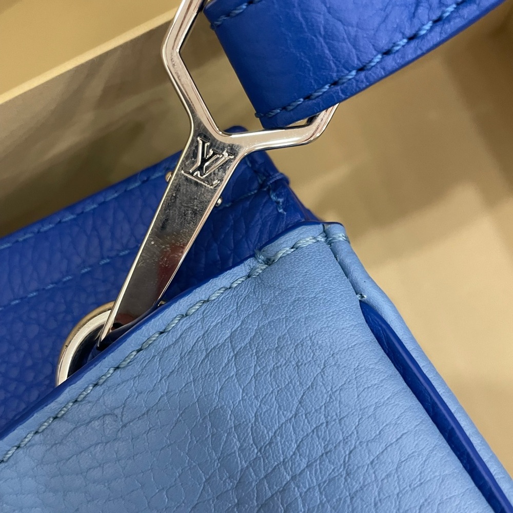 LOUIS VUITTON SPECIAL EDITION CROSS BODY BAG NIB - Picture 4 of 7